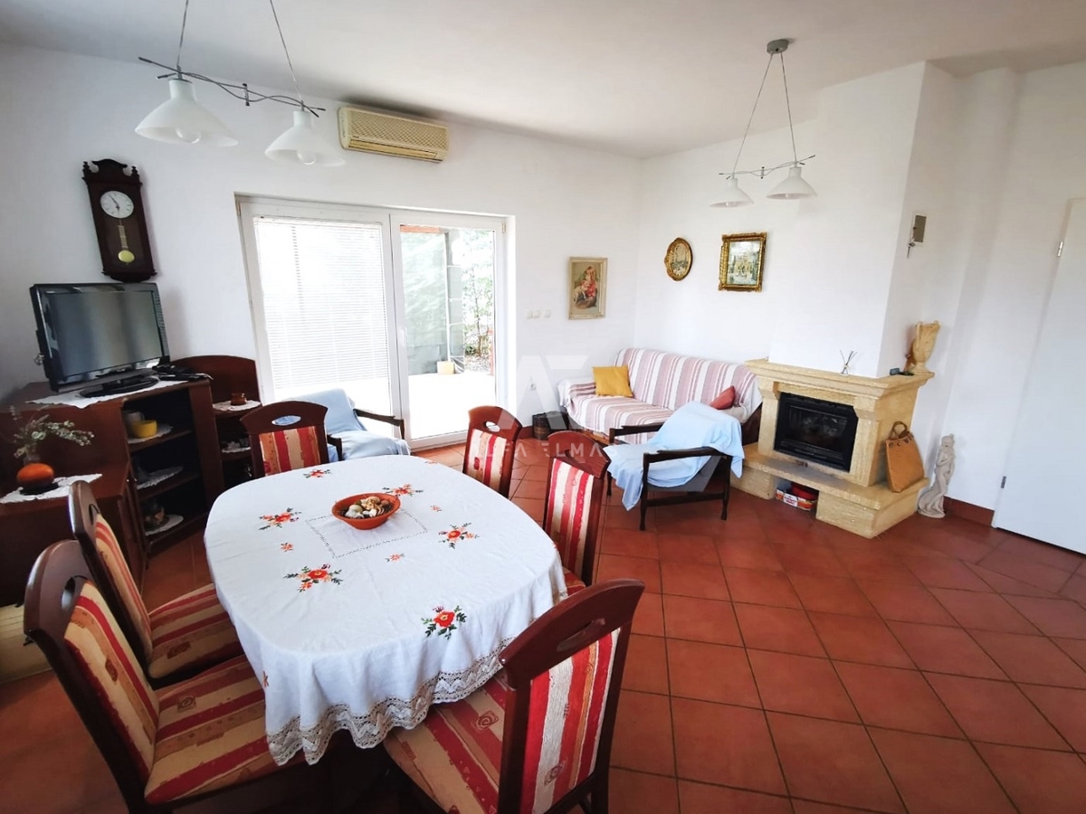 Malinska, okolica, očarljiva samostojna hiša na mirni lokaciji!! ID 530