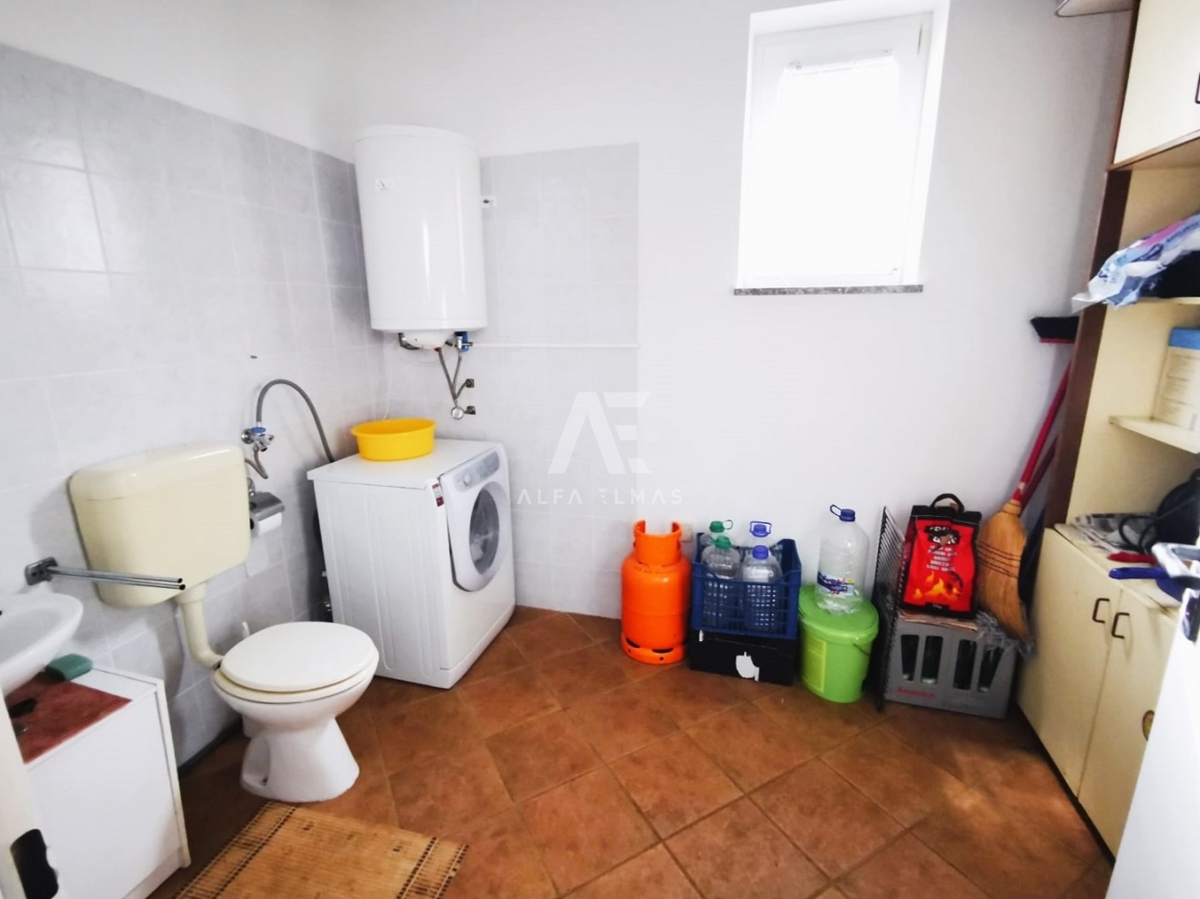 Malinska, okolica, očarljiva samostojna hiša na mirni lokaciji!! ID 530