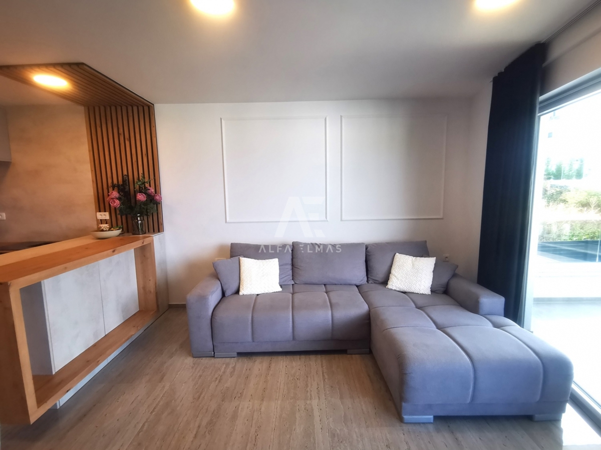 Apartment with a pool in Malinska in an exclusive location - ID 593