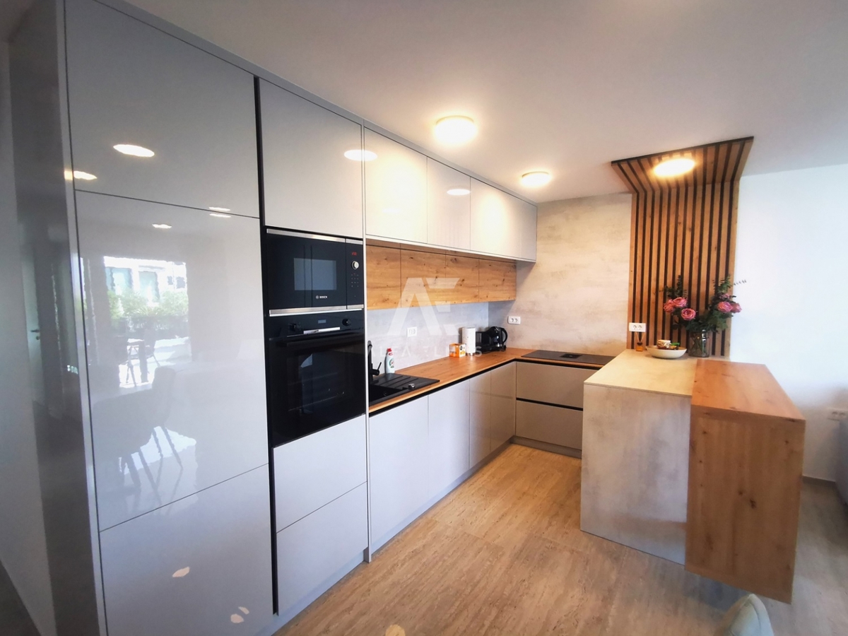 Apartment with a pool in Malinska in an exclusive location - ID 593