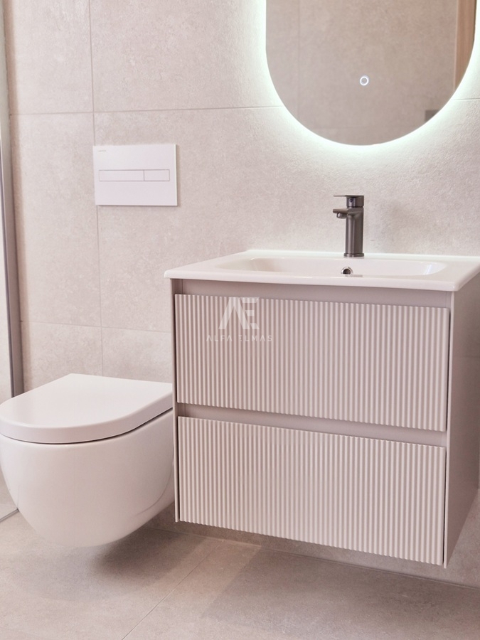 Malinska, moderna hiša dvojček z bazenom! ID 633