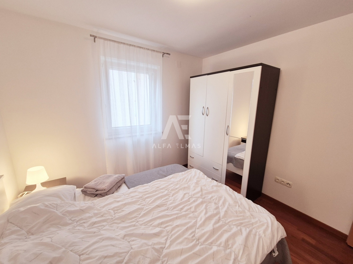 Zaliv Soline, atraktiven apartma s pogledom na morje! ID 651