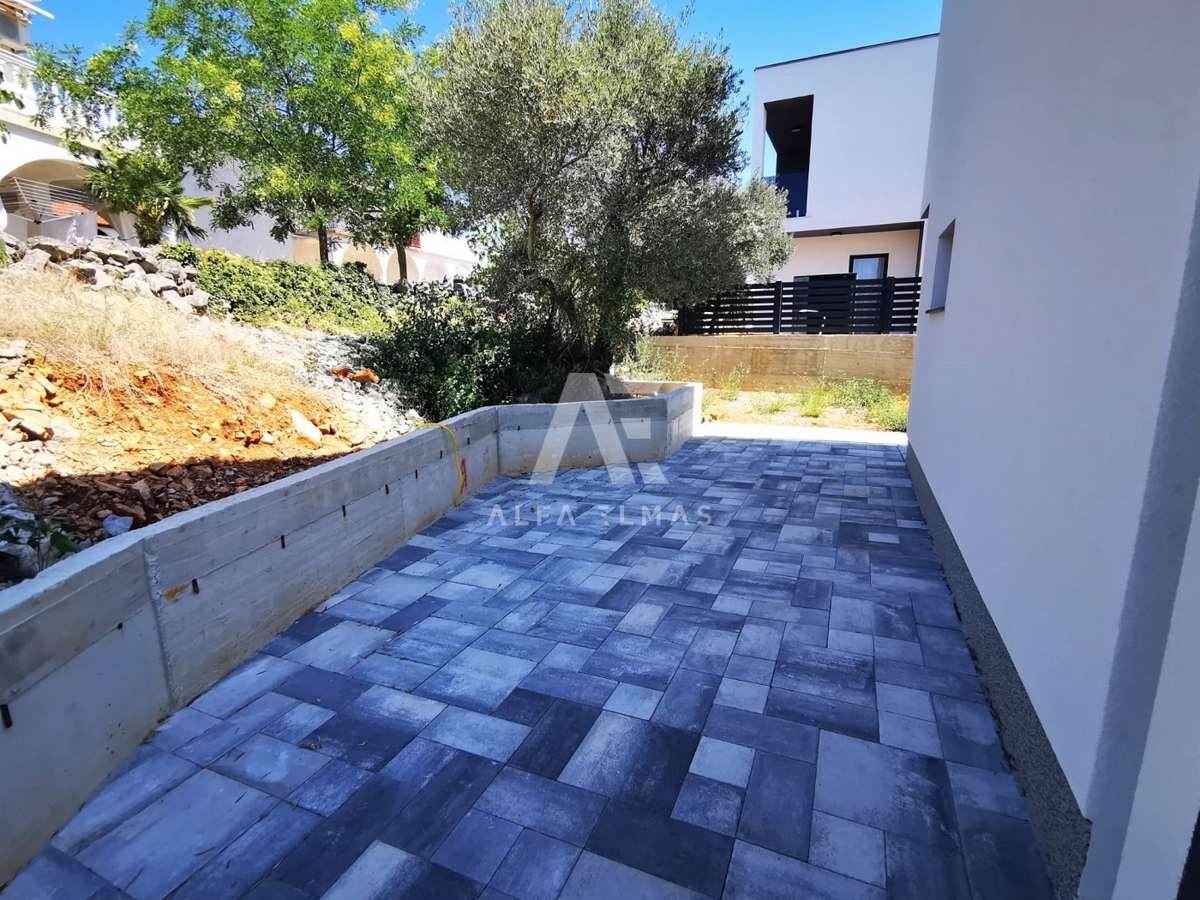 Krk, okolica, novozgrajena luksuzna vila z bazenom!! ID 233