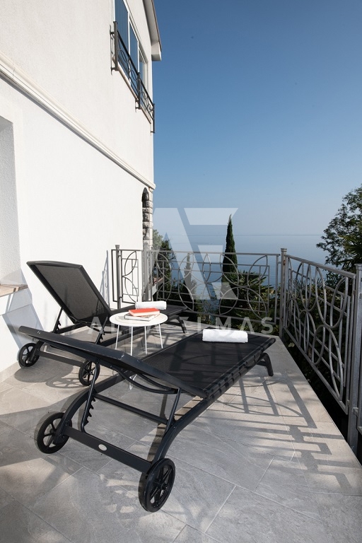 Opatija,stanovanje v prvem nadstropju s čudovitim pogledom na morje!! ID 327 