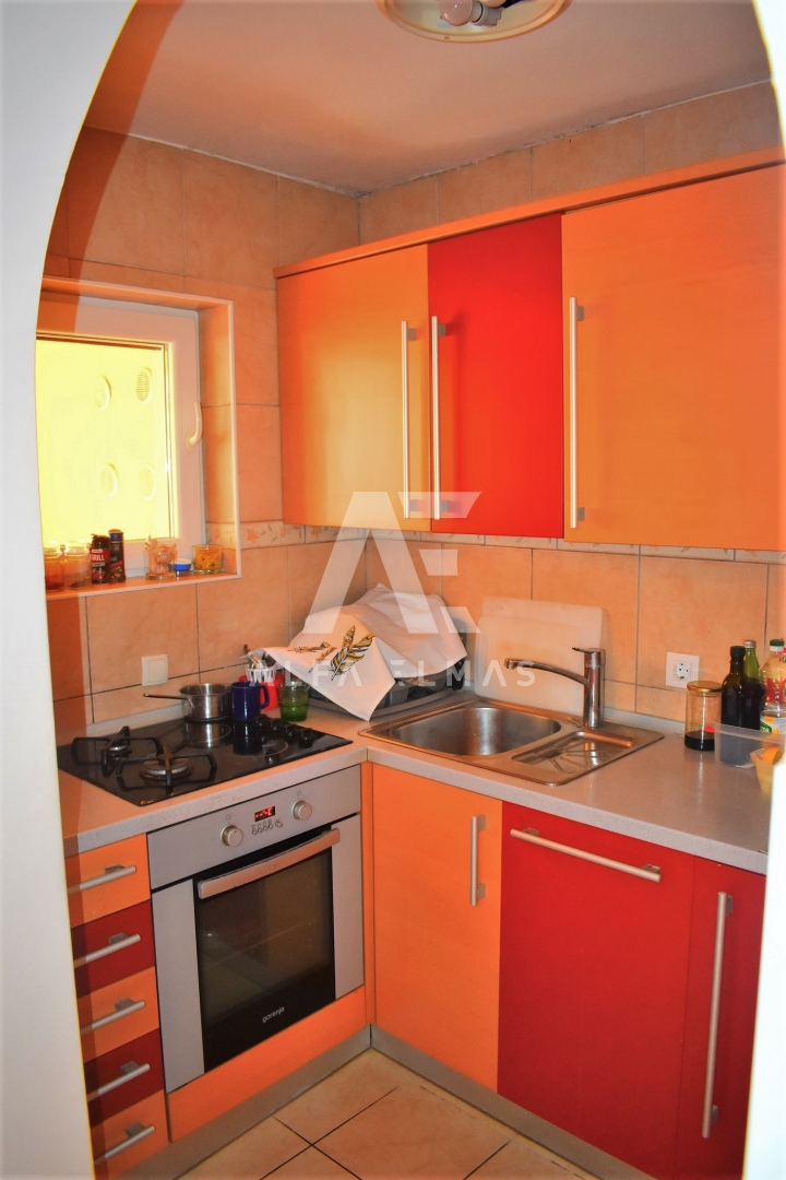 Malinska, hiša dvojček s 3 apartmaji! ID 387