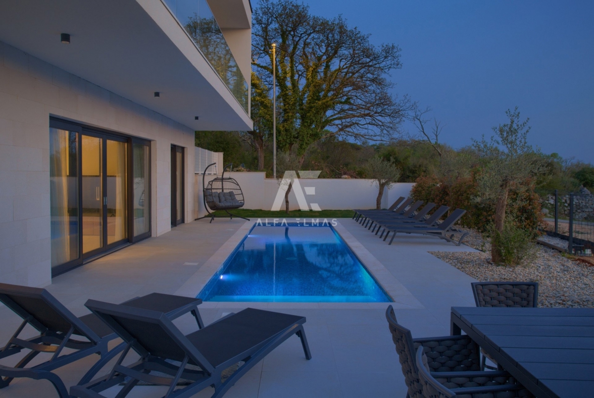 Krk, okolica, luksuzna vila z bazenom na mirni lokaciji!! ID 384