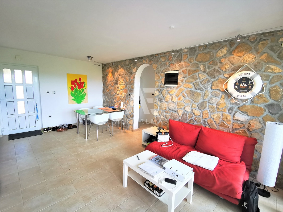 Krk, okolica, privlačen apartma s čudovitim pogledom na morje in naravo! ID 55