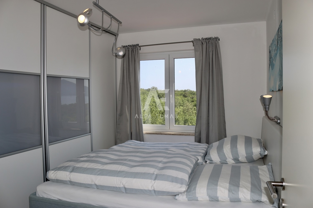 Krk, okolica, privlačen apartma s čudovitim pogledom na morje in naravo! ID 55