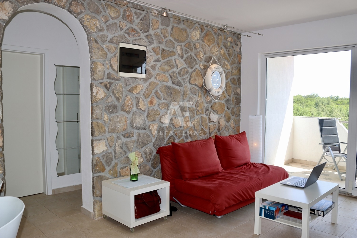Krk, okolica, privlačen apartma s čudovitim pogledom na morje in naravo! ID 55