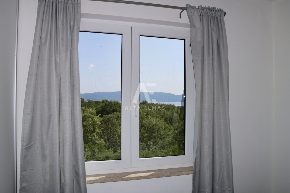 Krk, okolica, privlačen apartma s čudovitim pogledom na morje in naravo! ID 55