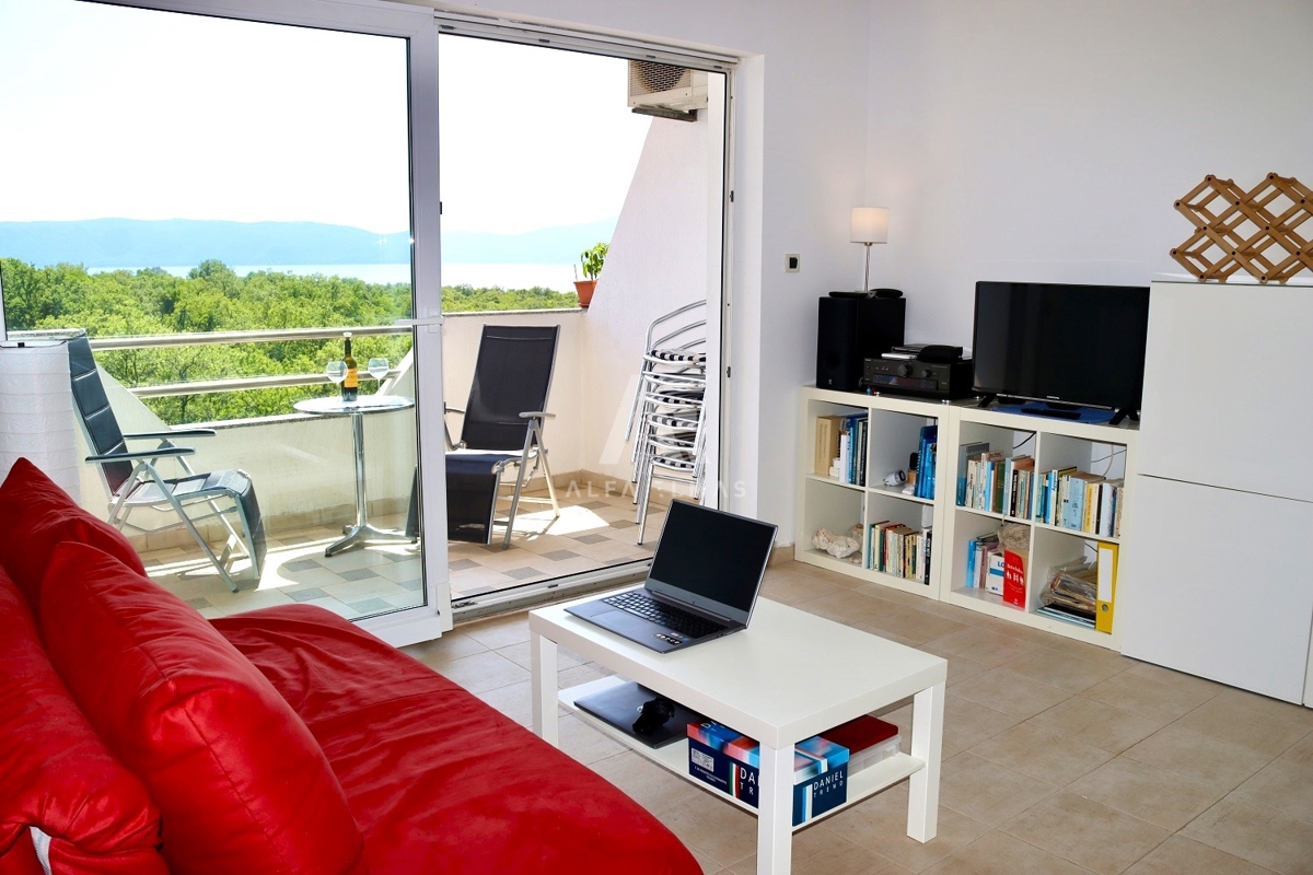 Krk, okolica, privlačen apartma s čudovitim pogledom na morje in naravo! ID 55