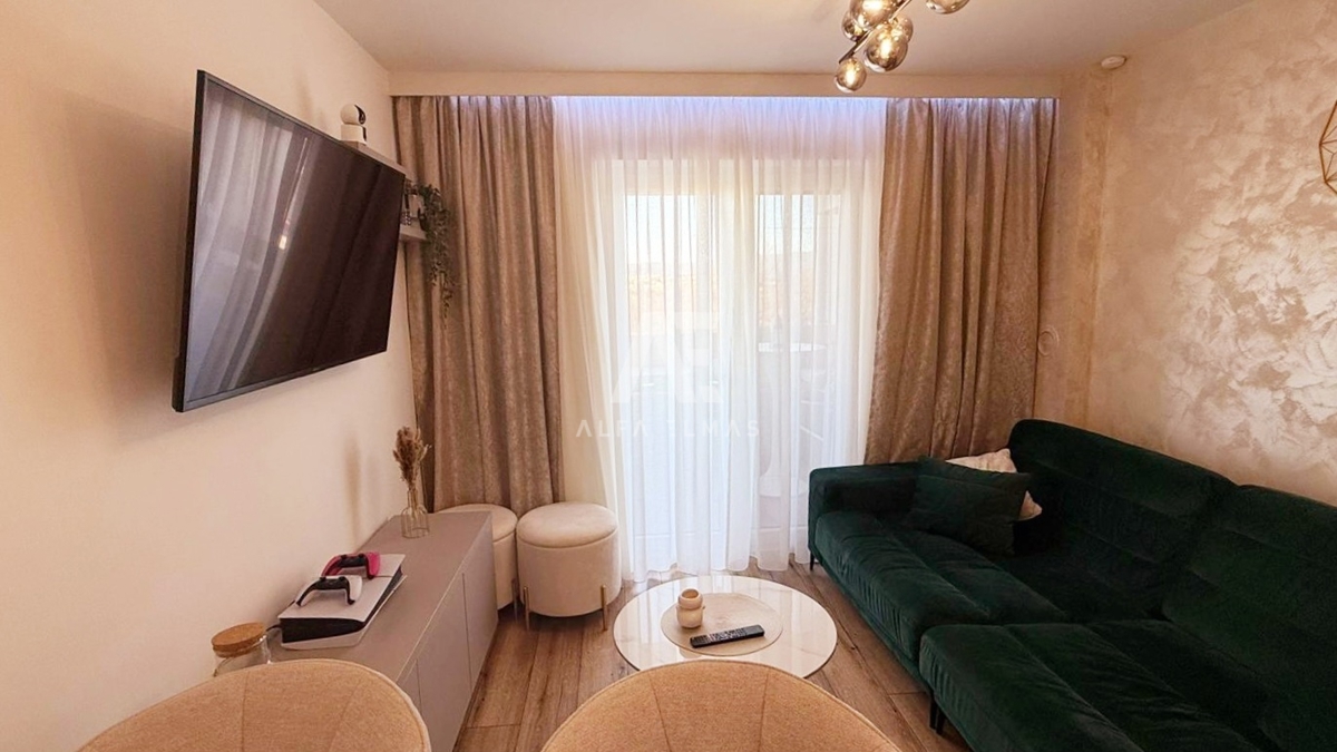 Krk, opremljeno stanovanje z balkonom! ID 596