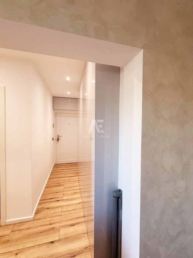 Krk, opremljeno stanovanje z balkonom! ID 596