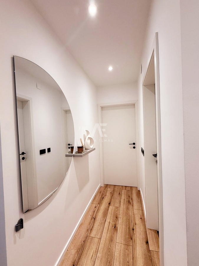 Krk, opremljeno stanovanje z balkonom! ID 596