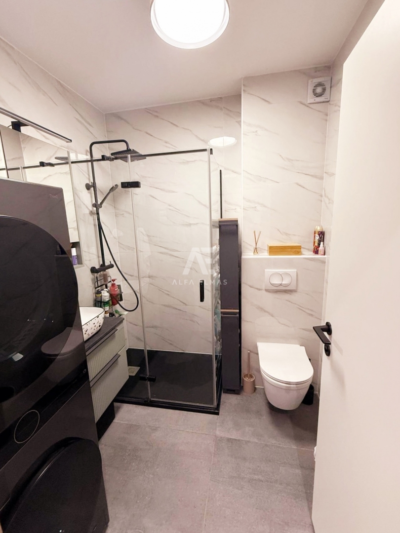 Krk, opremljeno stanovanje z balkonom! ID 596