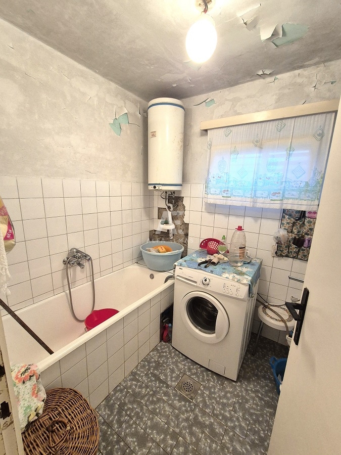 Dobrinj, okolica, kamnita hiša dvojček za obnovo! ID 617
