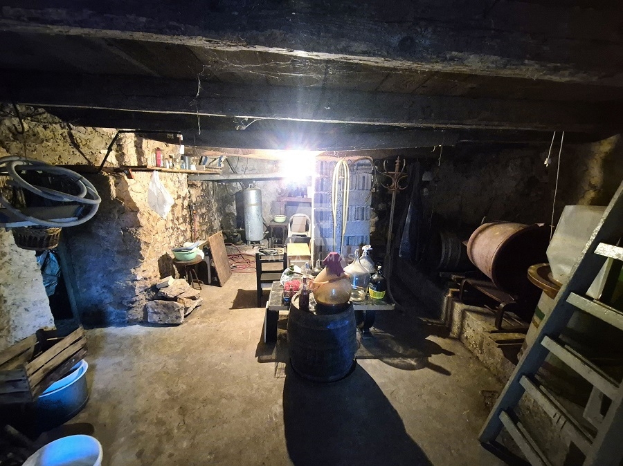 Dobrinj, okolica, kamnita hiša dvojček za obnovo! ID 617