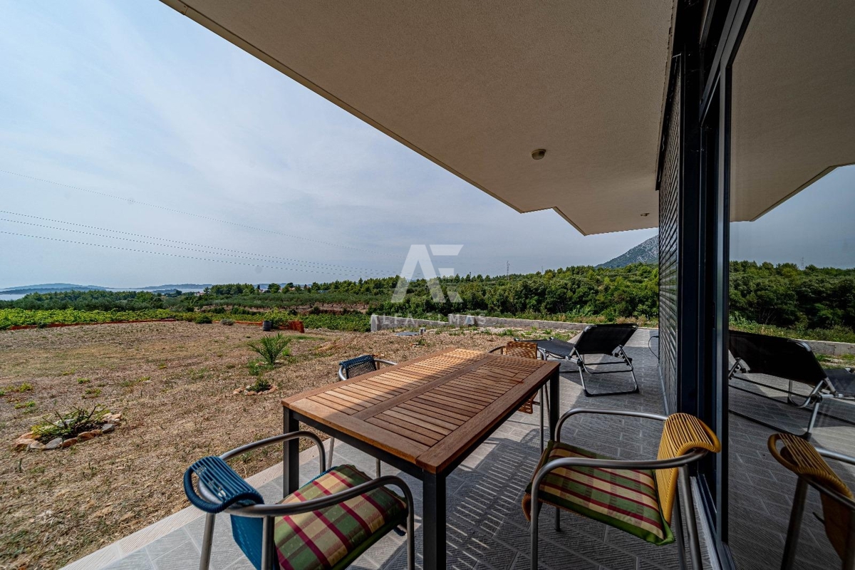 Orebić, samostatne stojaci dom s tromi bytmi! Výhľad na more! ID 655