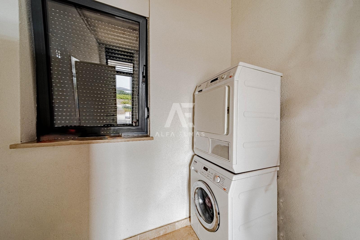 Orebić, samostatne stojaci dom s tromi bytmi! Výhľad na more! ID 655