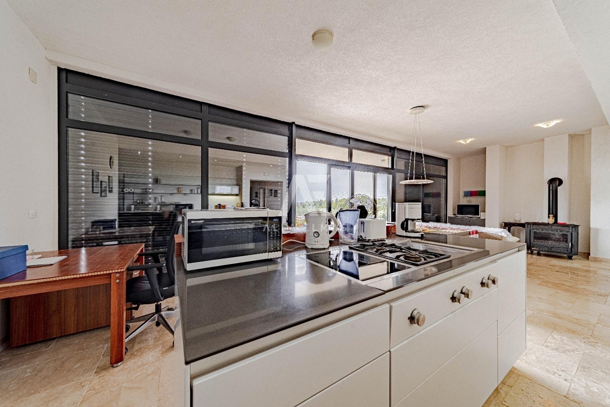 Orebić, samostatne stojaci dom s tromi bytmi! Výhľad na more! ID 655