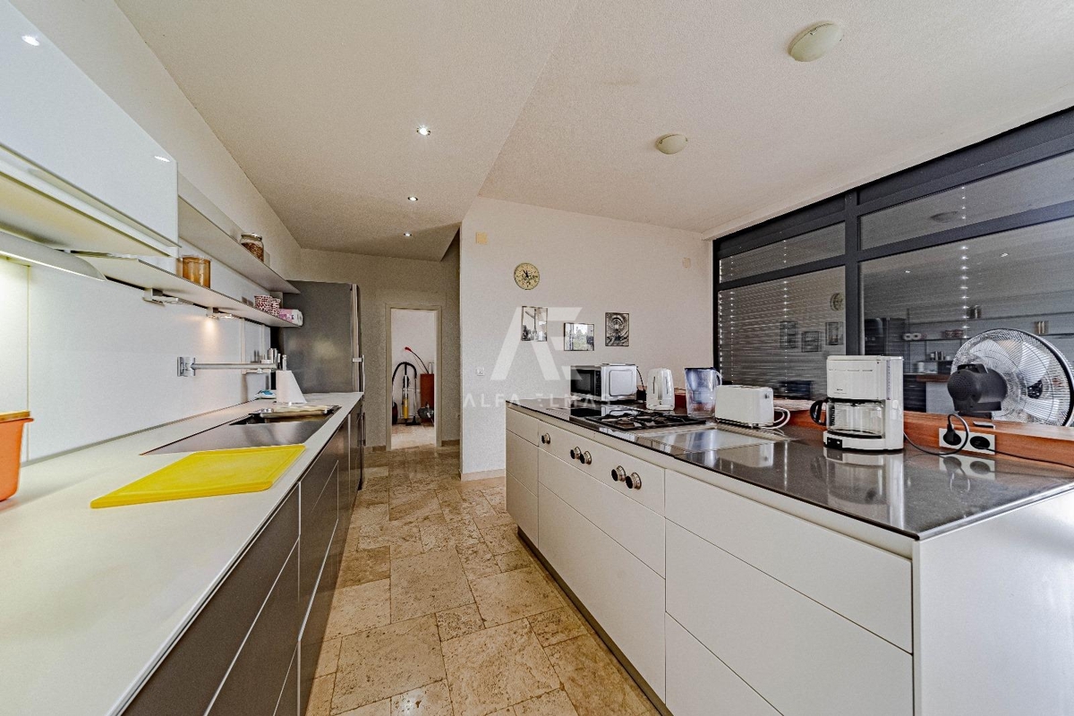 Orebić, samostatne stojaci dom s tromi bytmi! Výhľad na more! ID 655