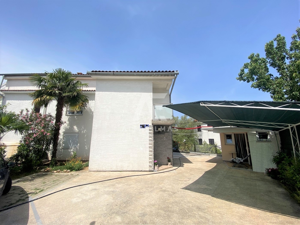 Malinska, okolica, dvojček s 5 apartmaji! ID 266