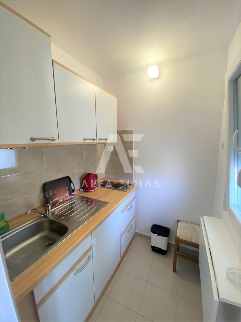Malinska, okolica, dvojček s 5 apartmaji! ID 266