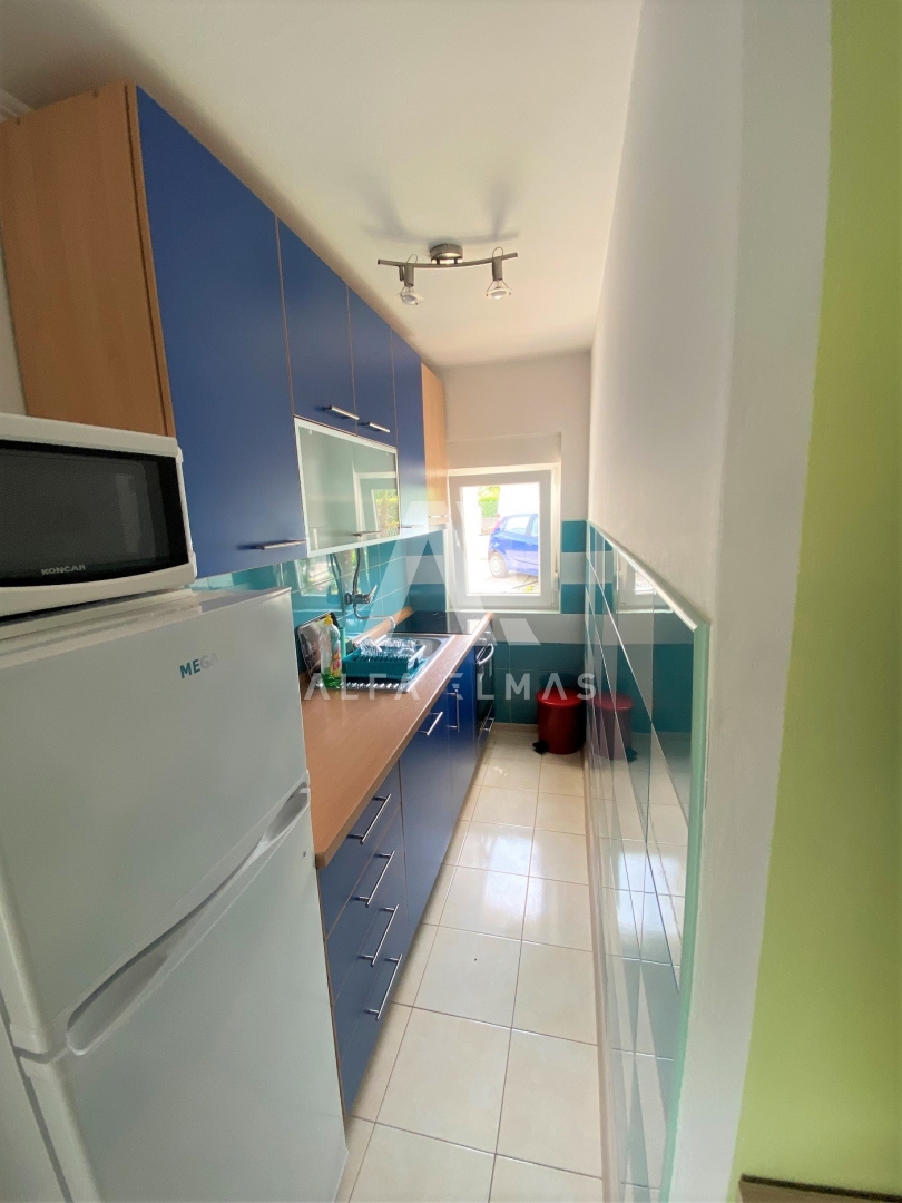Malinska, okolica, dvojček s 5 apartmaji! ID 266