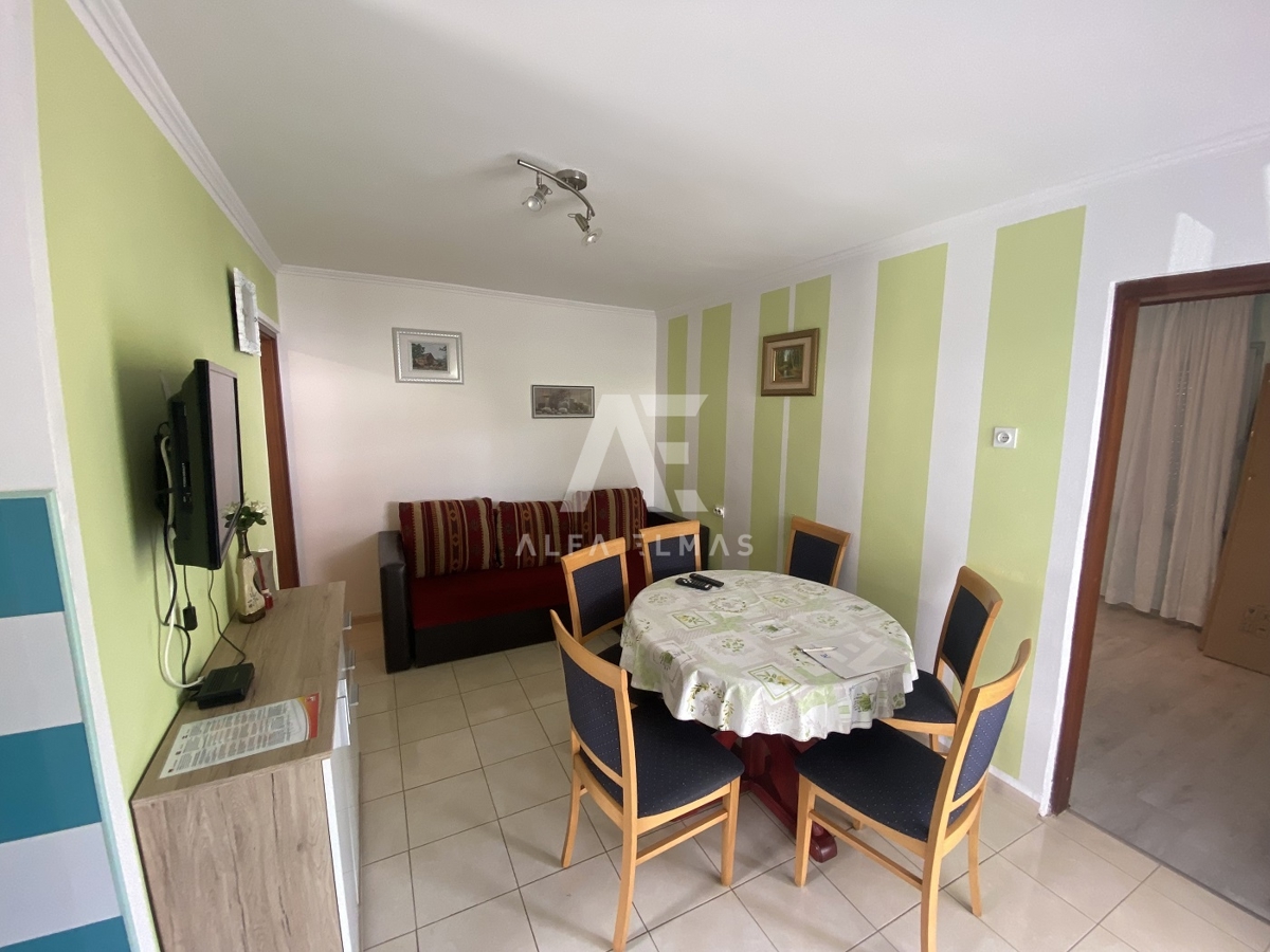 Malinska, okolica, dvojček s 5 apartmaji! ID 266