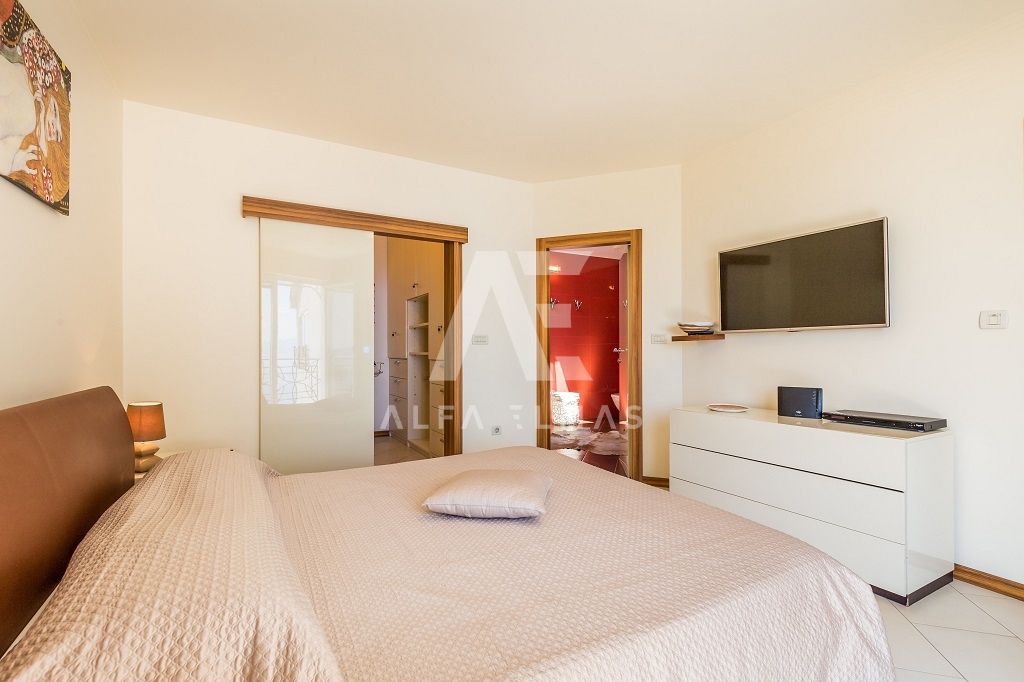 Opatija, moderen Penthouse pogledom na morje! ID 326