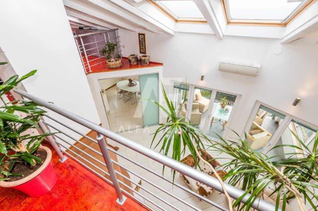 Opatija, moderen Penthouse pogledom na morje! ID 326