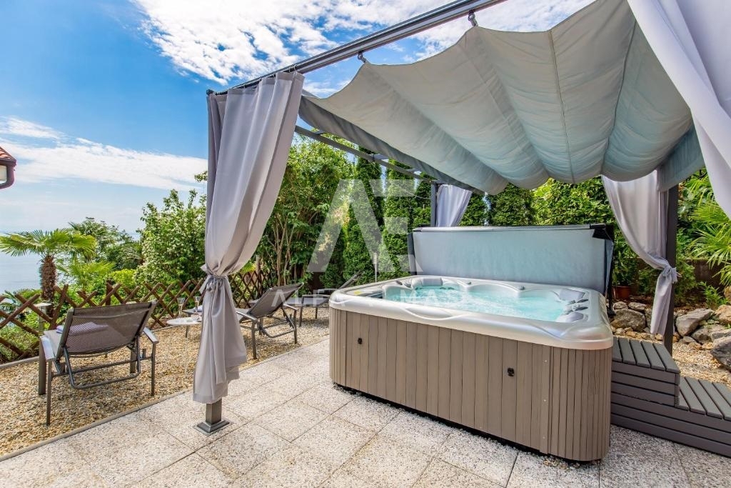 Opatija, moderen Penthouse pogledom na morje! ID 326