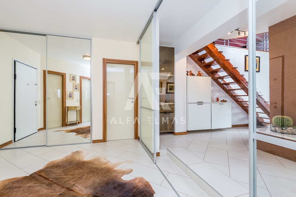 Opatija, moderen Penthouse pogledom na morje! ID 326