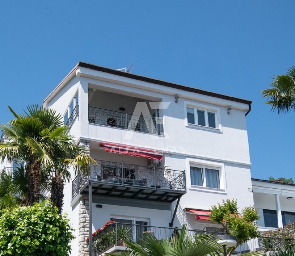 Opatija, moderen Penthouse pogledom na morje! ID 326