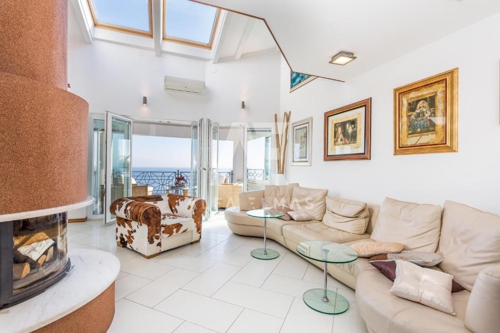 Opatija, moderen Penthouse pogledom na morje! ID 326