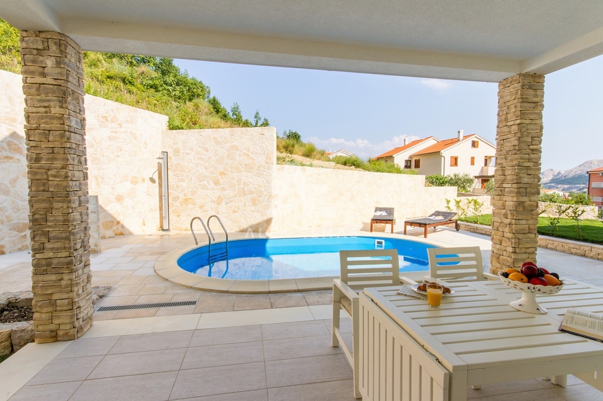Baška, okolica, dvojček z bazenom na mirni lokaciji!! ID 425