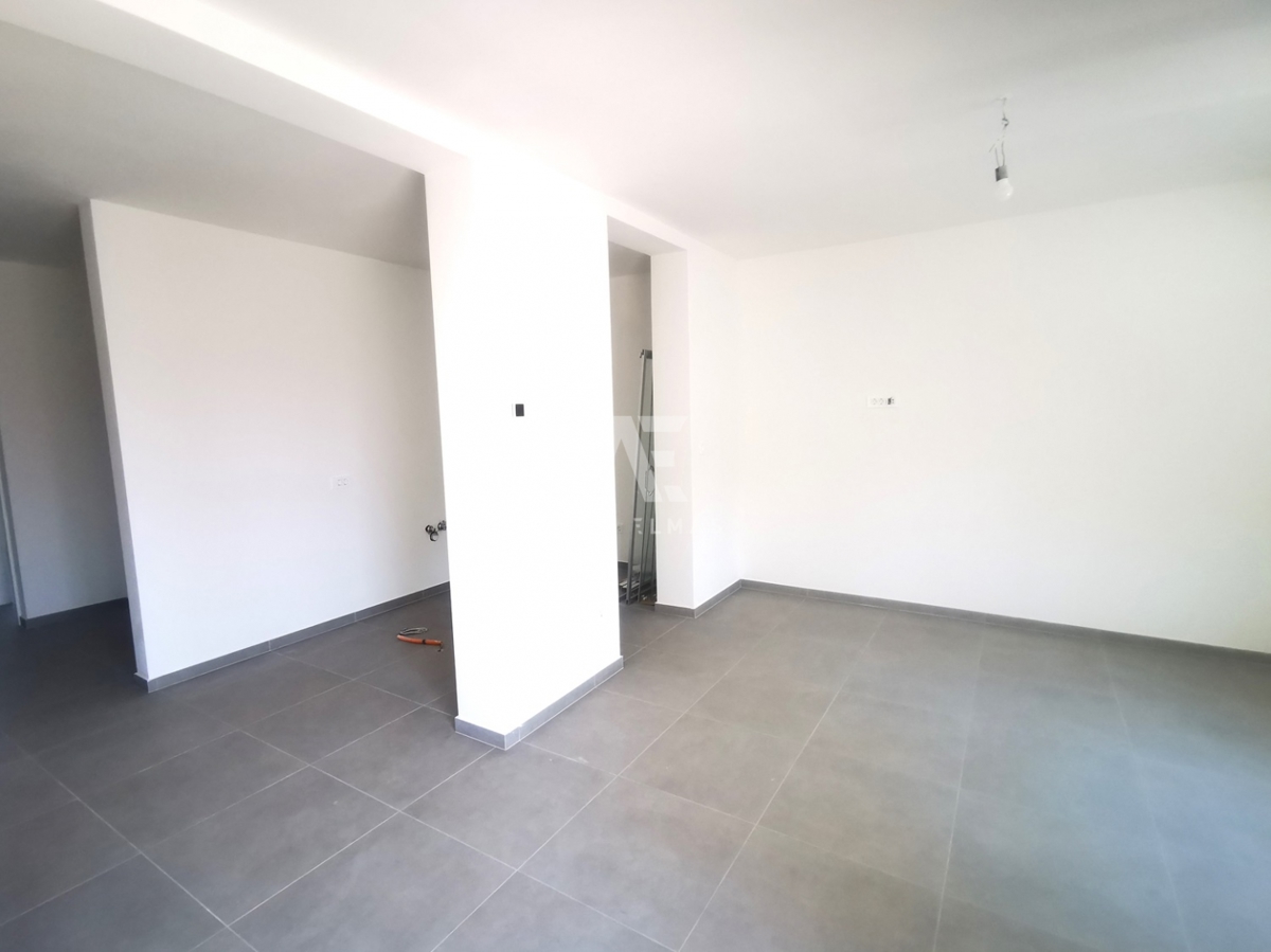 Two-bedroom ground floor apartment with a yard near the sea in Šilo - ID 503
