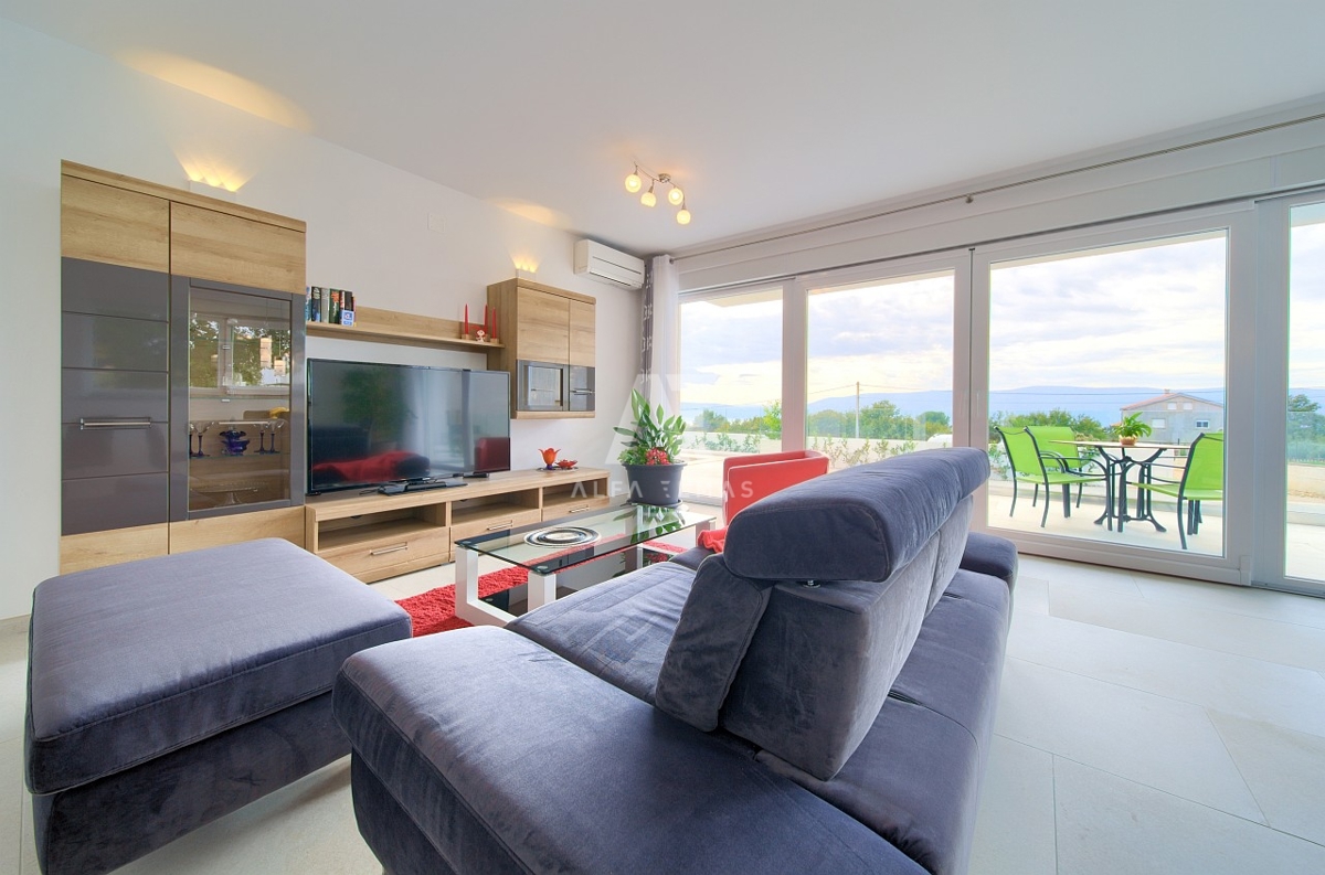 Moderen apartma na Krku s pogledom na morje ID 569