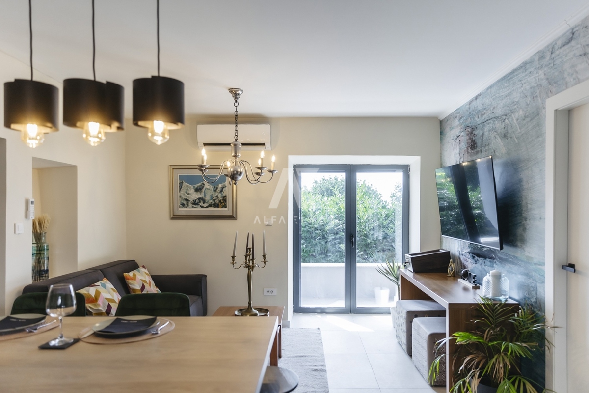 Hiša Malinska, Prenovljena kamnita hiša s pogledom na morje ID 629