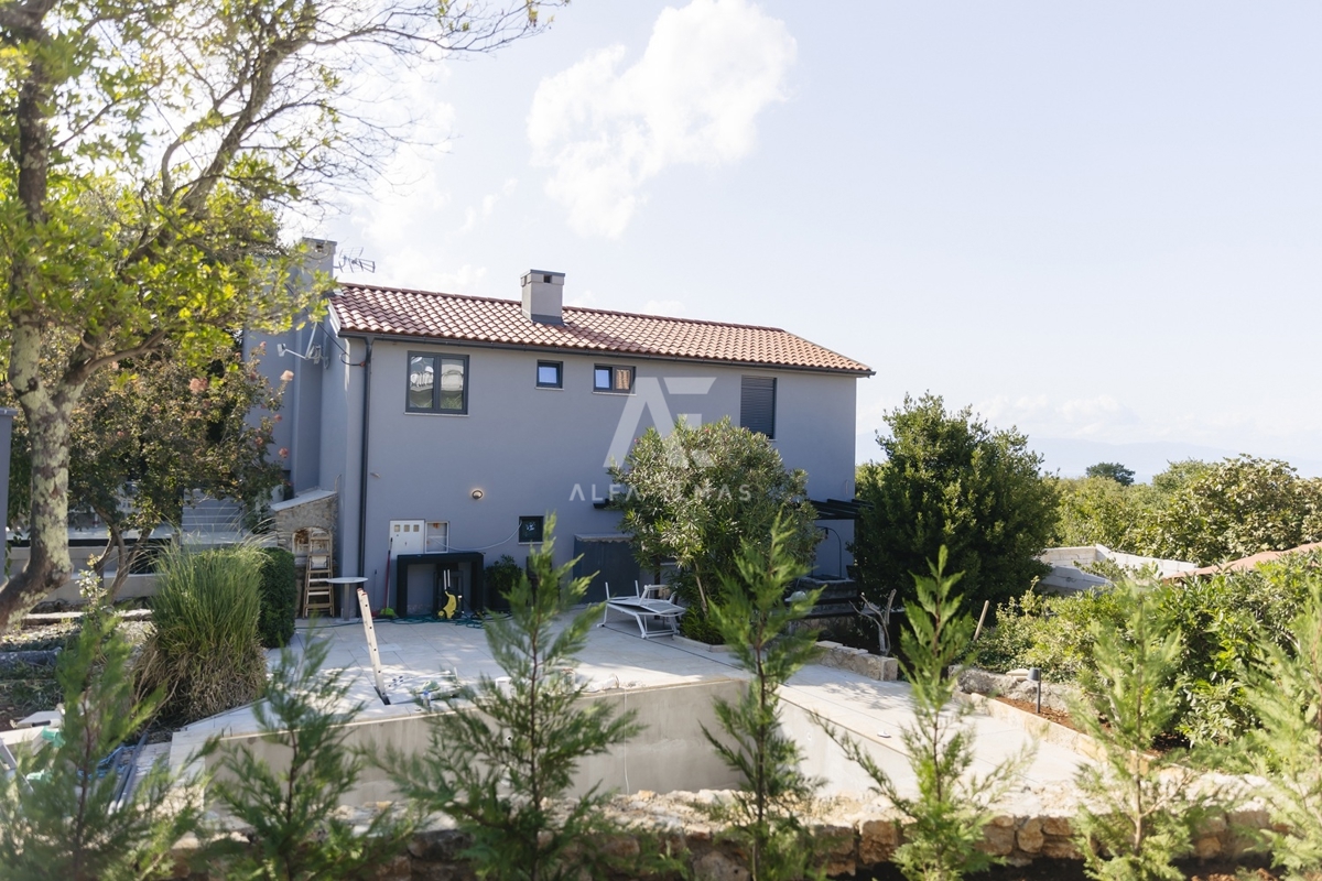 Hiša Malinska, Prenovljena kamnita hiša s pogledom na morje ID 629