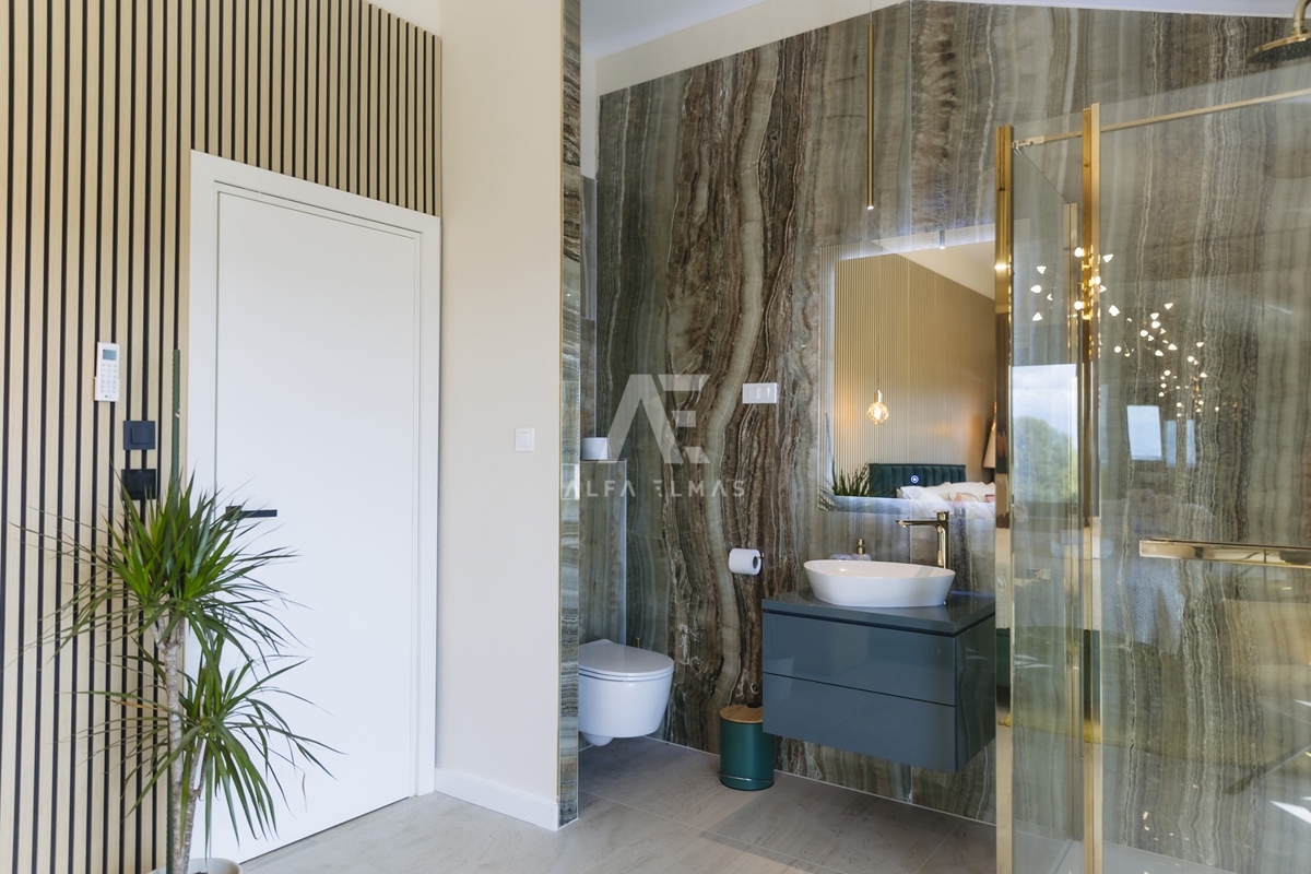 Hiša Malinska, Prenovljena kamnita hiša s pogledom na morje ID 629