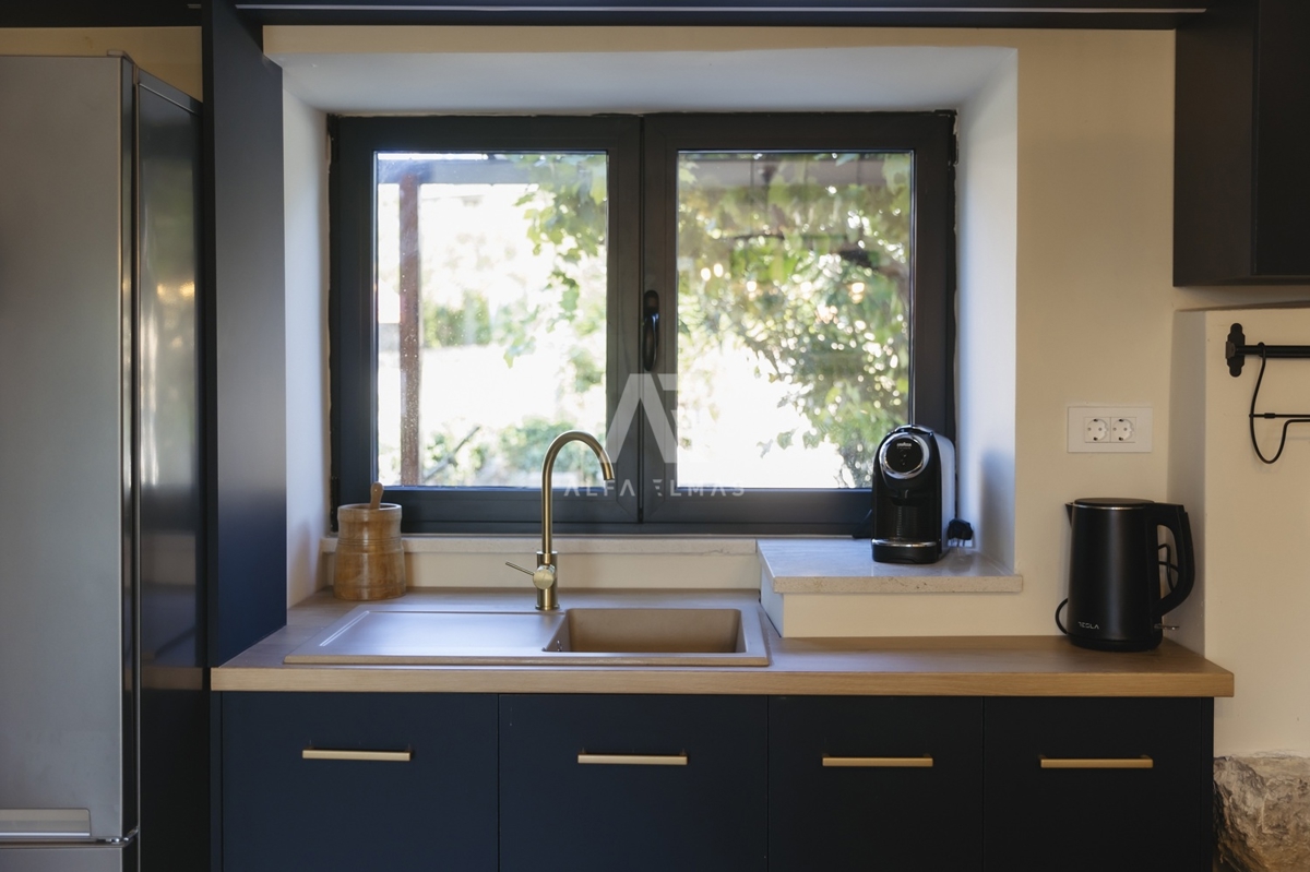 Hiša Malinska, Prenovljena kamnita hiša s pogledom na morje ID 629