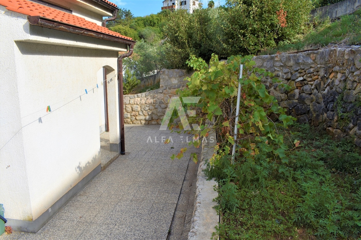 Vrbnik, Hiša s pogledom na morje v bližini vseh vsebin! ID 94