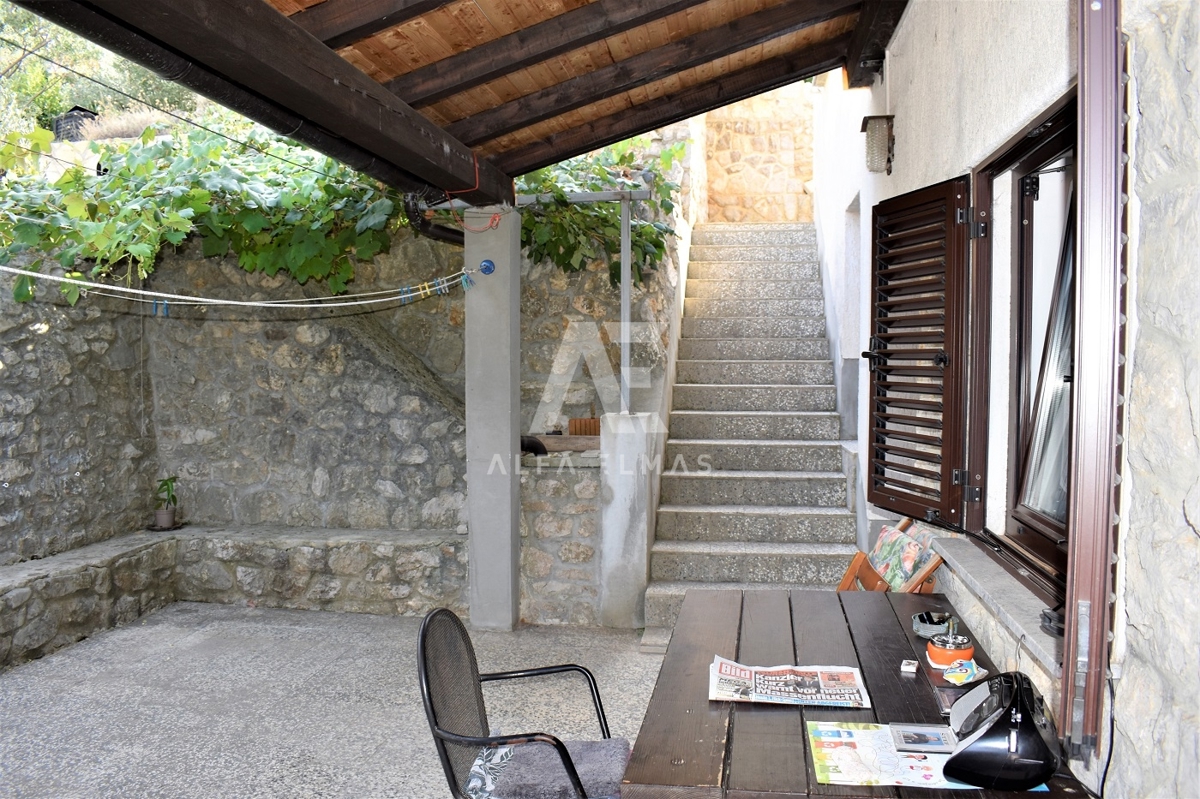 Vrbnik, Hiša s pogledom na morje v bližini vseh vsebin! ID 94