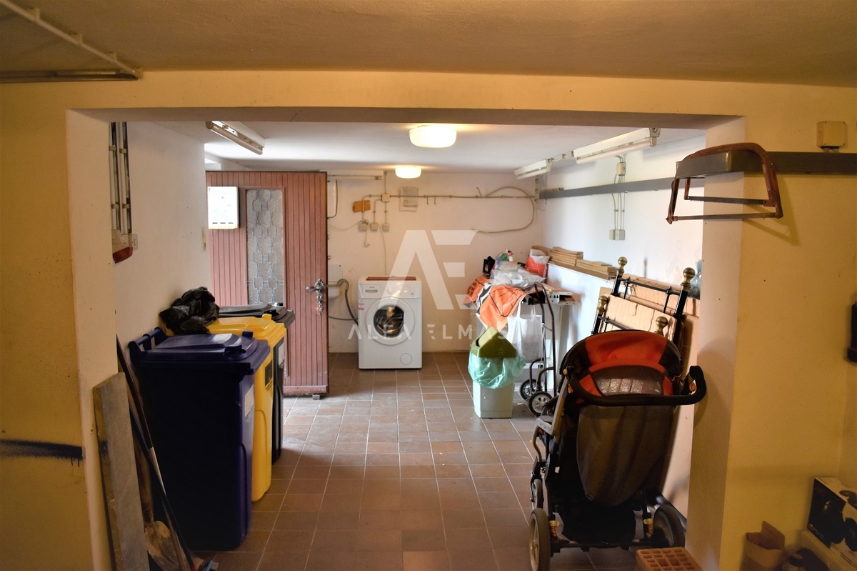 Vrbnik, Hiša s pogledom na morje v bližini vseh vsebin! ID 94