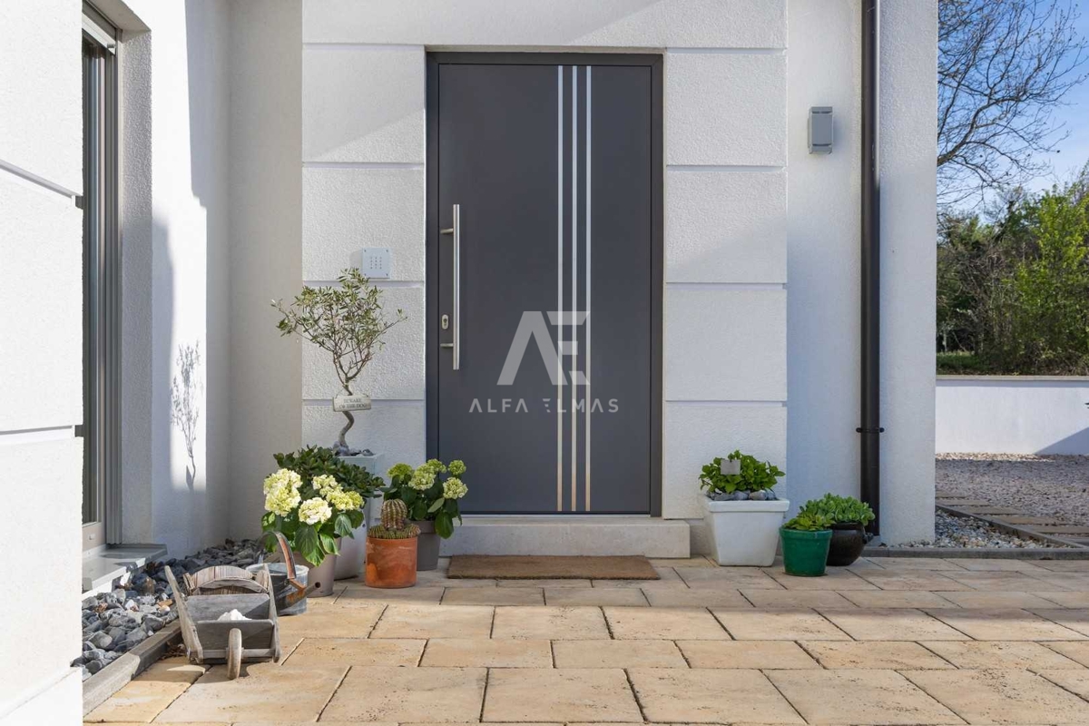 Malinska, okolica, luksuzna vila z bazenom in pogledom na morje! ID 115