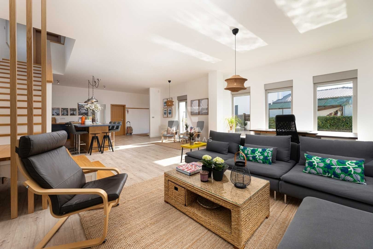 Malinska, okolica, luksuzna vila z bazenom in pogledom na morje! ID 115