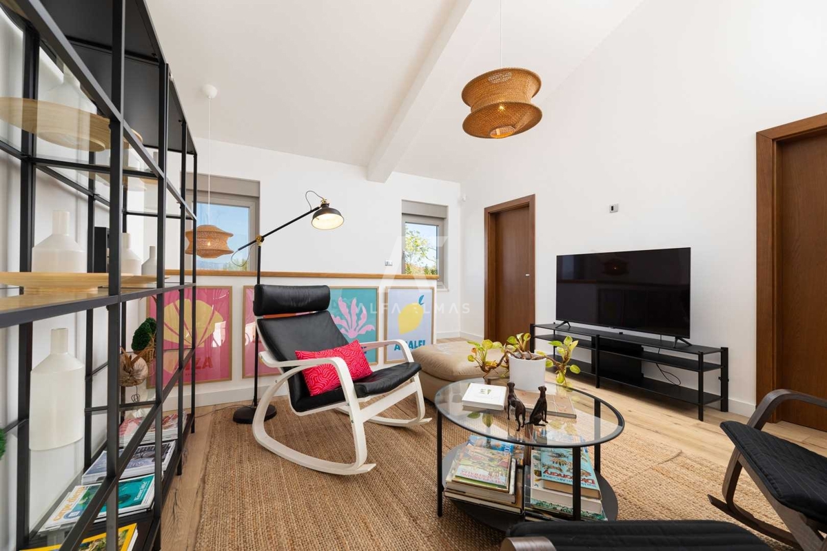 Malinska, okolica, luksuzna vila z bazenom in pogledom na morje! ID 115