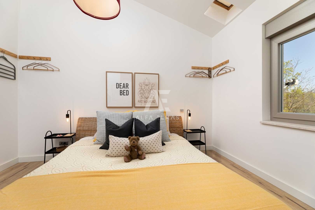 Malinska, okolica, luksuzna vila z bazenom in pogledom na morje! ID 115