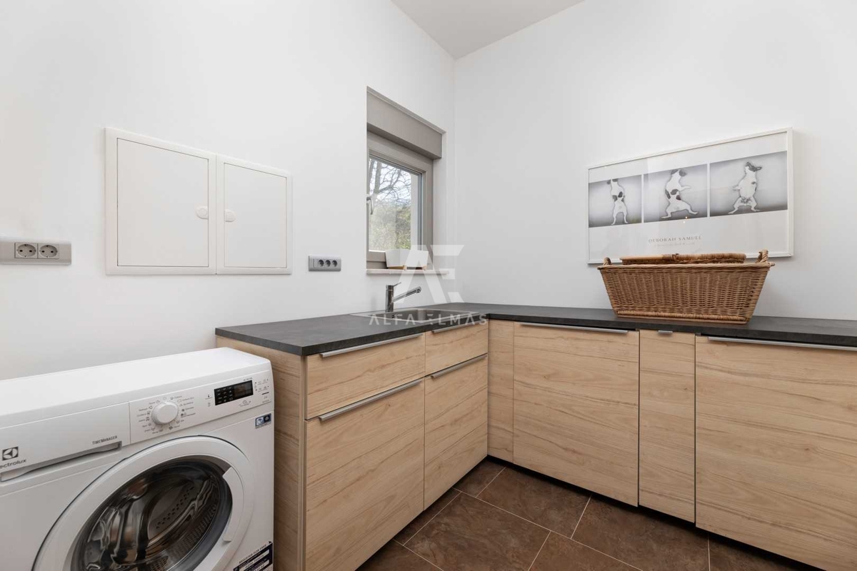 Malinska, okolica, luksuzna vila z bazenom in pogledom na morje! ID 115